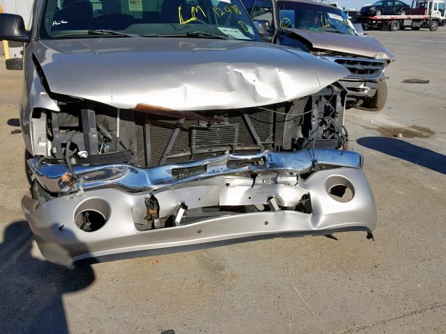 2GTEC13T461205262 - 2006 GMC NEW SIERRA SILVER photo 9