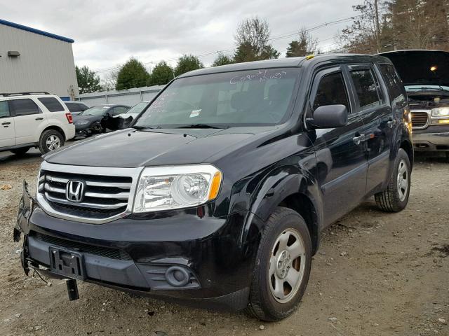 5FNYF4H28CB069880 - 2012 HONDA PILOT LX BLACK photo 2