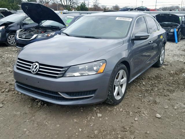 1VWBP7A35CC038958 - 2012 VOLKSWAGEN PASSAT SE GRAY photo 2