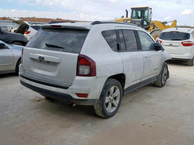 1C4NJCBA9GD559785 - 2016 JEEP COMPASS SP WHITE photo 4