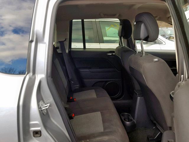 1C4NJDBB4GD776238 - 2016 JEEP COMPASS SP 银色 照片 6