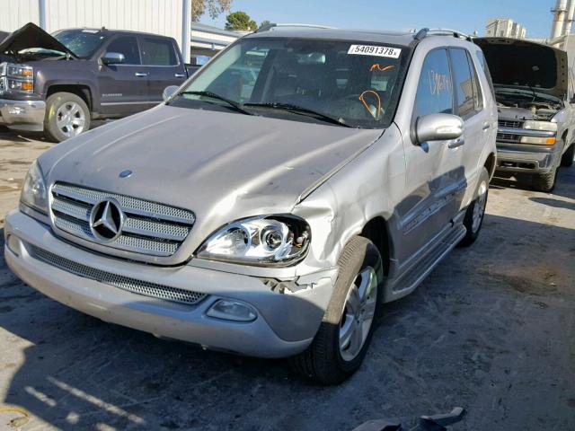 4JGAB57E65A527809 - 2005 MERCEDES-BENZ ML 350 SILVER photo 2