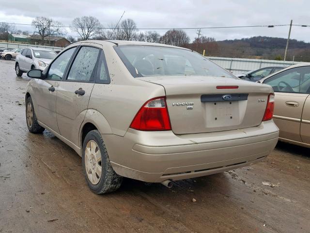 1FAHP34NX6W233451 - 2006 FORD FOCUS ZX4 TAN photo 3