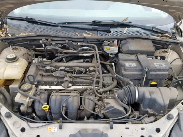 1FAHP34NX6W233451 - 2006 FORD FOCUS ZX4 TAN photo 7