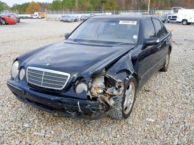 WDBJF70J71X055847 - 2001 MERCEDES-BENZ E 430 BLACK photo 2