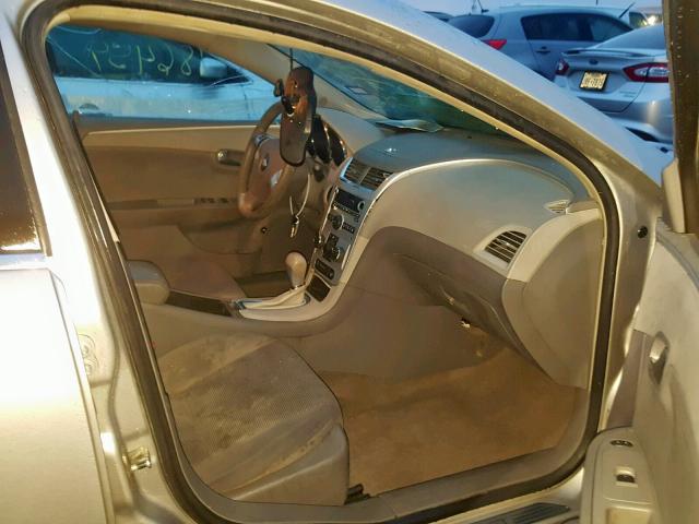 1G1ZG57B18F153463 - 2008 CHEVROLET MALIBU LS 银色 照片 5