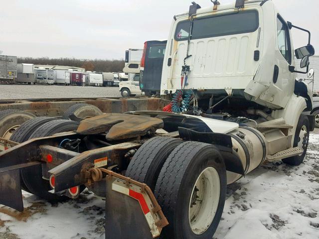 1FUBC4CY7DHBY1254 - 2013 FREIGHTLINER M2 112 MED WHITE photo 4