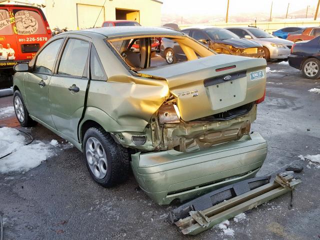 1FAHP34N27W345923 - 2007 FORD FOCUS ZX4 GREEN photo 3