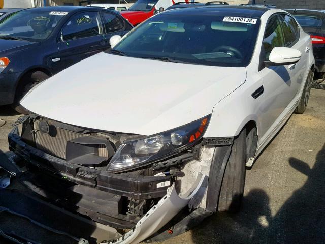 5XXGR4A64DG241126 - 2013 KIA OPTIMA SX WHITE photo 2