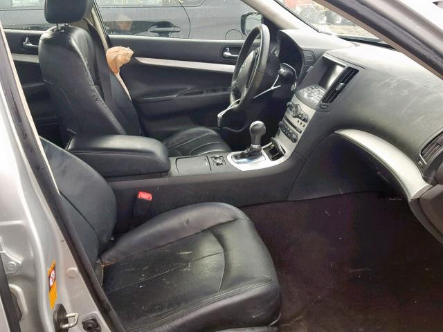 JNKCV61F29M053744 - 2009 INFINITI G37 SILVER photo 5