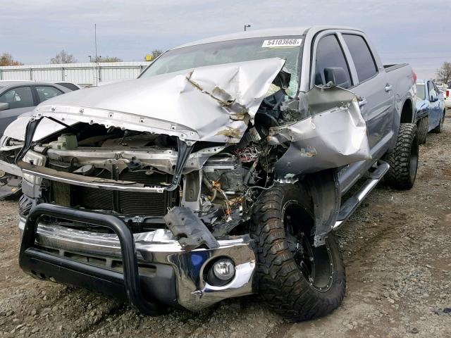 5TFDV54188X081352 - 2008 TOYOTA TUNDRA CRE SILVER photo 2