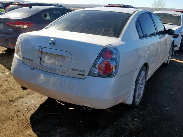 1N4BL11D35C172669 - 2005 NISSAN ALTIMA SE WHITE photo 4