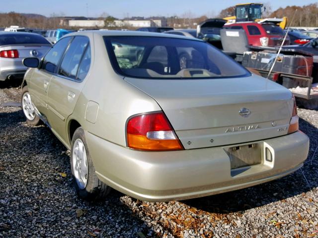 1N4DL01D5XC265943 - 1999 NISSAN ALTIMA XE GOLD photo 3