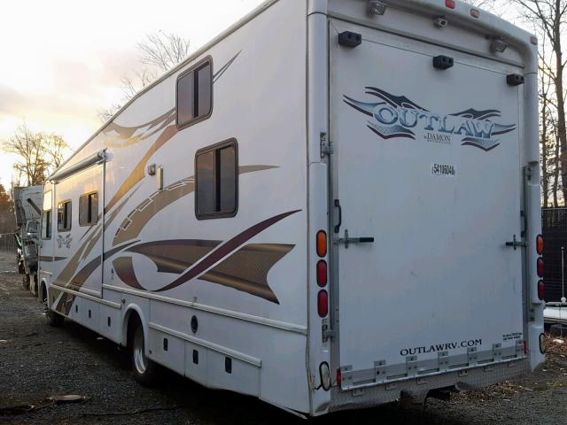 5B4MPA7G273425272 - 2007 WORKHORSE CUSTOM CHASSIS MOTORHOME WHITE photo 3