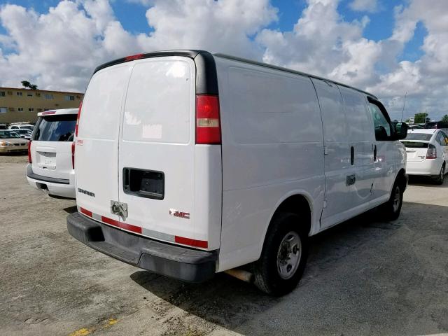 1GTHG35UX71203283 - 2007 GMC SAVANA G35 WHITE photo 4