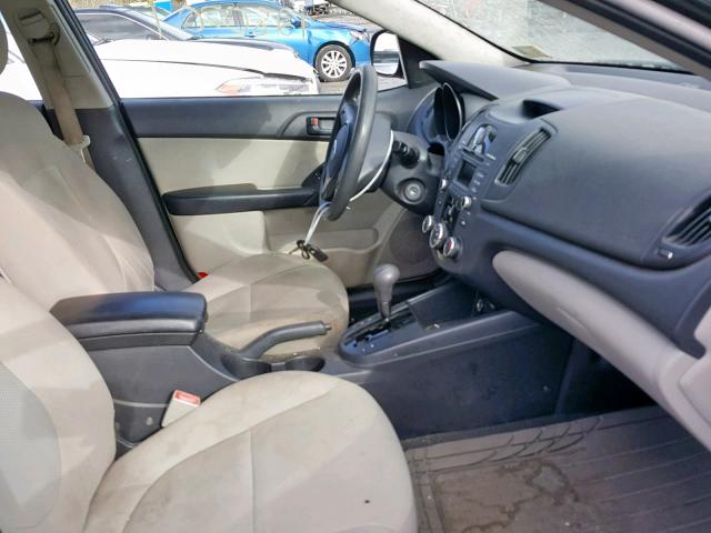 KNAFU4A24A5188142 - 2010 KIA FORTE EX BLACK photo 5