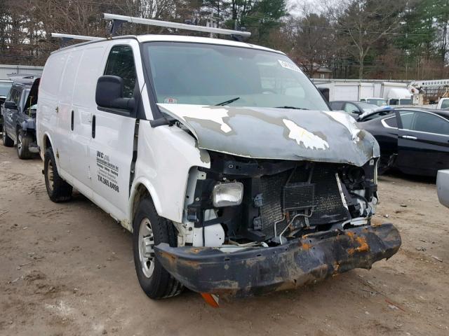 1GCGG25C291169128 - 2009 CHEVROLET EXPRESS G2 WHITE photo 1