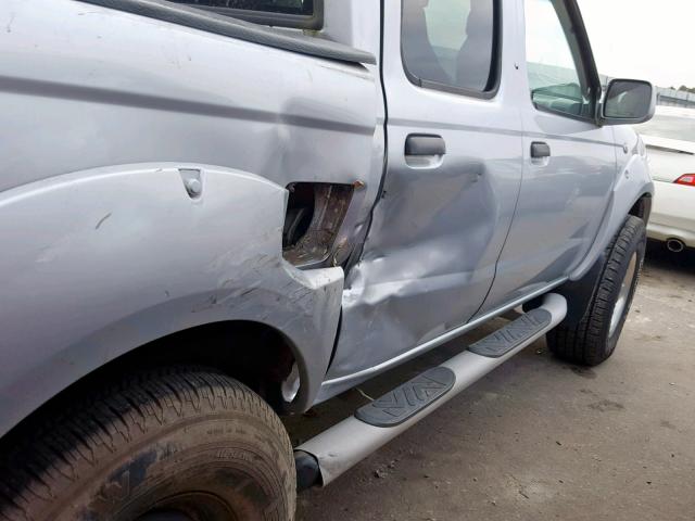 1N6ED27Y21C307412 - 2001 NISSAN FRONTIER C SILVER photo 9