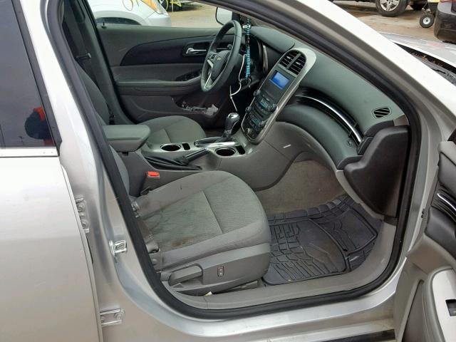 1G11B5SL4FF326997 - 2015 CHEVROLET MALIBU LS 银色 照片 5