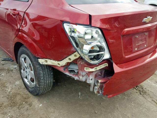 1G1JA5SH8D4195791 - 2013 CHEVROLET SONIC LS RED photo 9