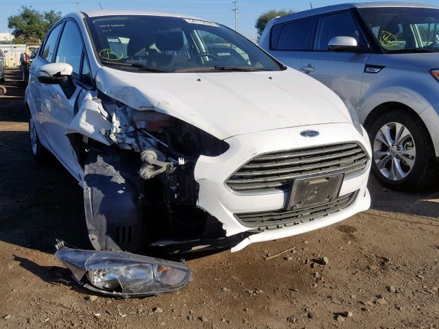 3FADP4EJ0FM111598 - 2015 FORD FIESTA SE WHITE photo 1