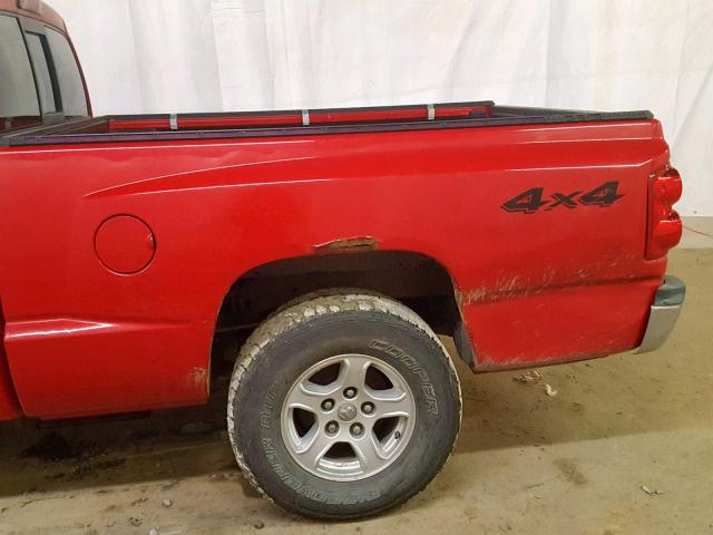 1D7HW42K95S140329 - 2005 DODGE DAKOTA SLT RED photo 9