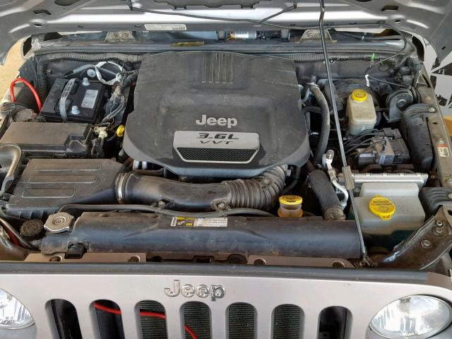 1C4AJWAG1DL652744 - 2013 JEEP WRANGLER S SILVER photo 7