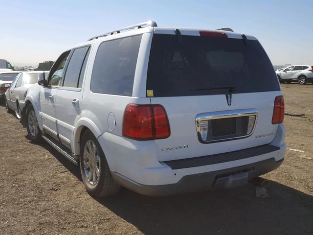 5LMFU27R63LJ50463 - 2003 LINCOLN NAVIGATOR Ақ фото 3
