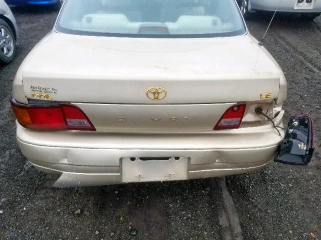 4T1BG12K2TU716643 - 1996 TOYOTA CAMRY DX BEIGE photo 9