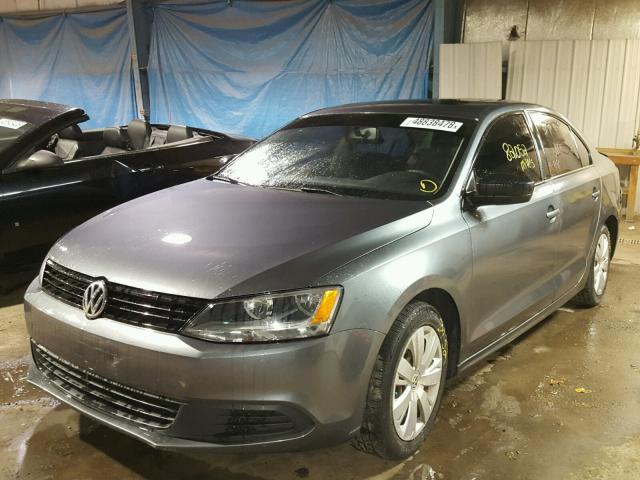 3VW2K7AJ9DM370754 - 2013 VOLKSWAGEN JETTA BASE 灰色 照片 2