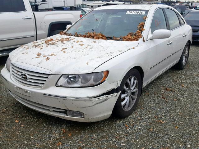 KMHFC46F36A099237 - 2006 HYUNDAI AZERA SE WHITE photo 2