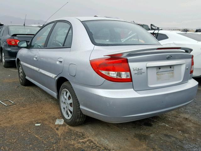 KNADC125556402332 - 2005 KIA RIO SILVER photo 3