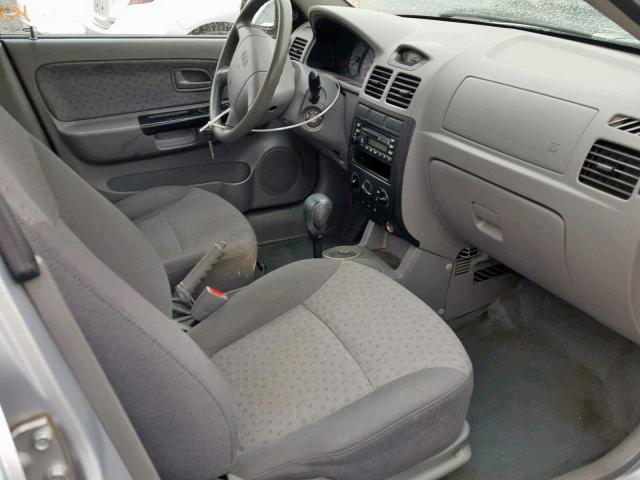 KNADC125556402332 - 2005 KIA RIO SILVER photo 5