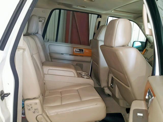 5LMFL27517LJ11088 - 2007 LINCOLN NAVIGATOR WHITE photo 6