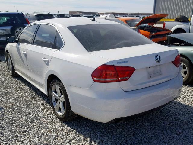 1VWBH7A36CC109386 - 2012 VOLKSWAGEN PASSAT SE WHITE photo 3