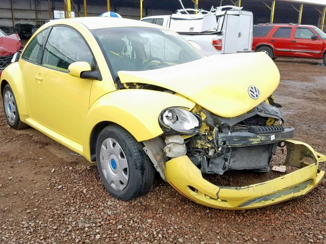 3VWPG3AG1AM020129 - 2010 VOLKSWAGEN NEW BEETLE YELLOW photo 1