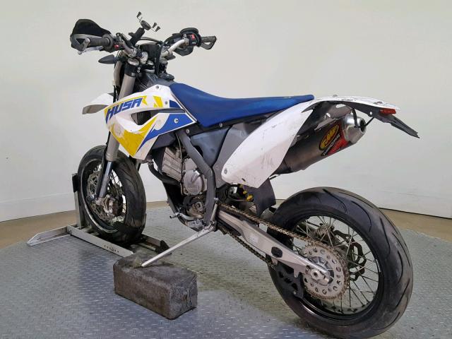 VBKHAN408BM552248 - 2011 HUSABERG FE570 WHITE photo 6