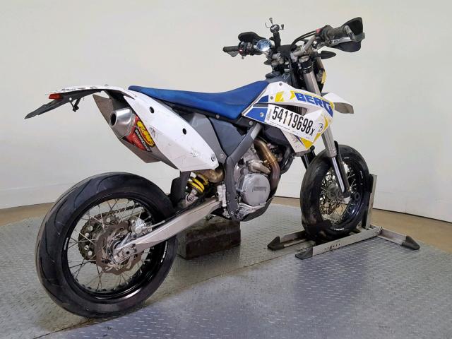 VBKHAN408BM552248 - 2011 HUSABERG FE570 WHITE photo 8