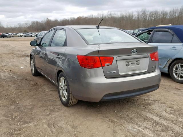 KNAFU4A24B5392943 - 2011 KIA FORTE EX GRAY photo 3