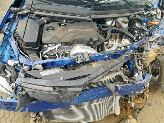 1G1RA6S59HU155451 - 2017 CHEVROLET VOLT LT BLUE photo 7