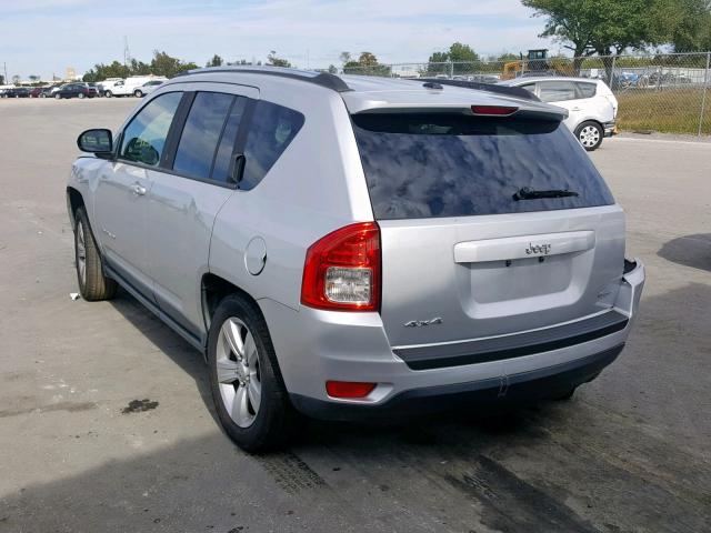 1J4NF1FB5BD259267 - 2011 JEEP COMPASS SP SILVER photo 3