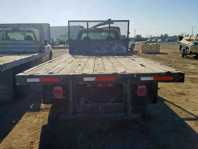 1FDAF56F1YEC48957 - 2000 FORD F550 SUPER WHITE photo 6