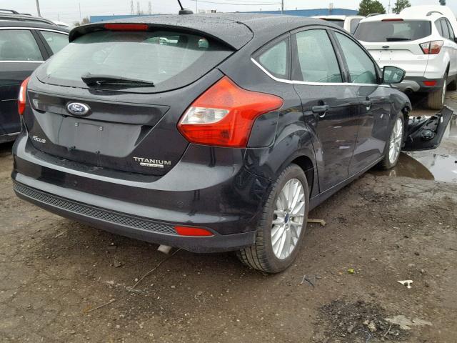 1FADP3N25EL108117 - 2014 FORD FOCUS TITA BLACK photo 4