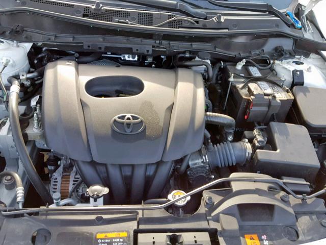 3MYDLBYV0JY312266 - 2018 TOYOTA YARIS IA WHITE photo 7