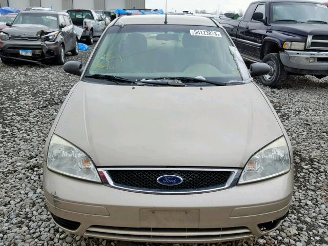 1FAHP34N37W270455 - 2007 FORD FOCUS ZX4 GOLD photo 9