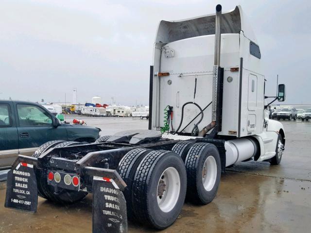 1XKAD49X68J223721 - 2008 KENWORTH CONSTRUCTI WHITE photo 4