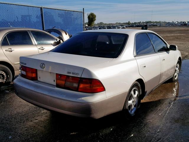 JT8BF22G3V0057442 - 1997 LEXUS ES 300 WHITE photo 4