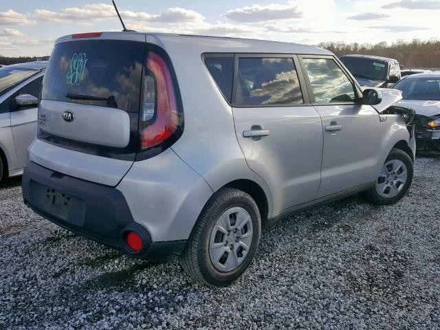 KNDJN2A27F7752957 - 2015 KIA SOUL SILVER photo 4