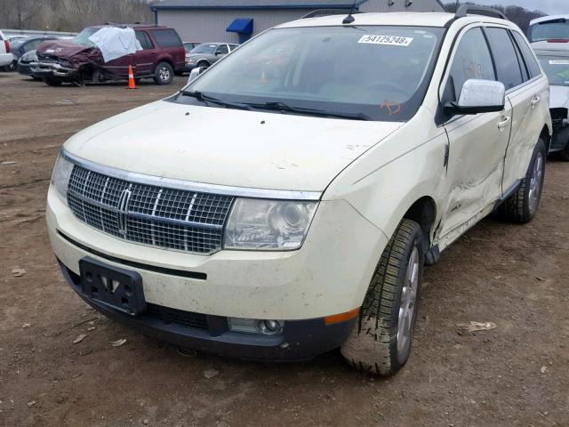 2LMDU88C68BJ24285 - 2008 LINCOLN MKX CREAM photo 2