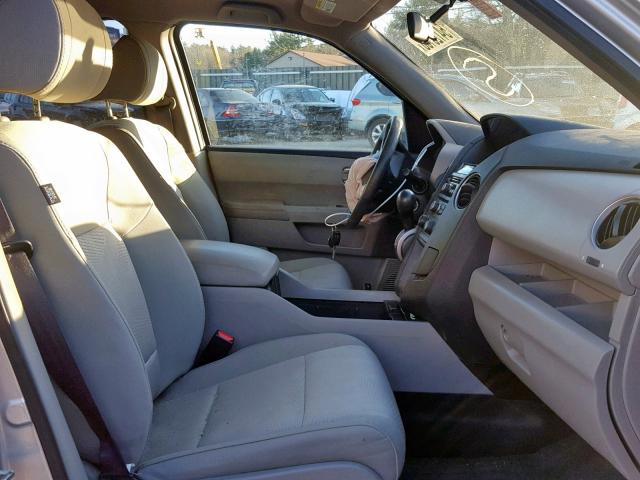 5FNYF4H28EB019547 - 2014 HONDA PILOT LX SILVER photo 5